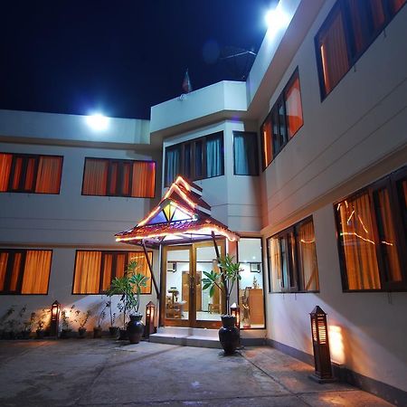 Amazing Kaytu Hotel Taungoo ภายนอก รูปภาพ