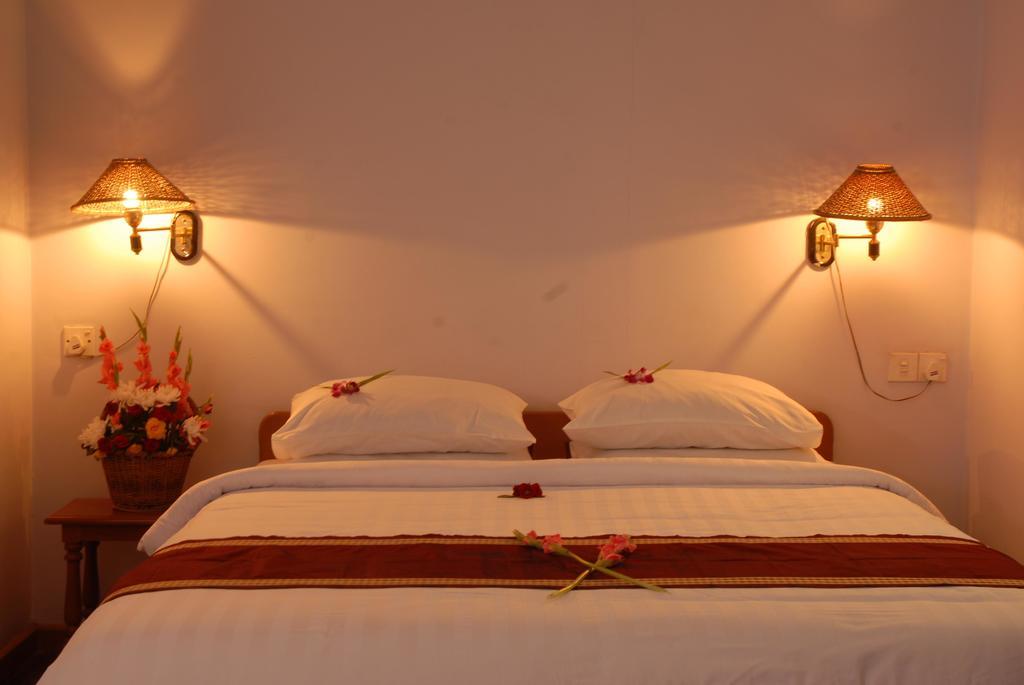 Amazing Kaytu Hotel Taungoo ภายนอก รูปภาพ
